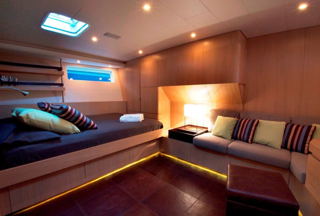 YCH2 Sailing Yacht ALIX Cabin Luxury Yacht Browser by